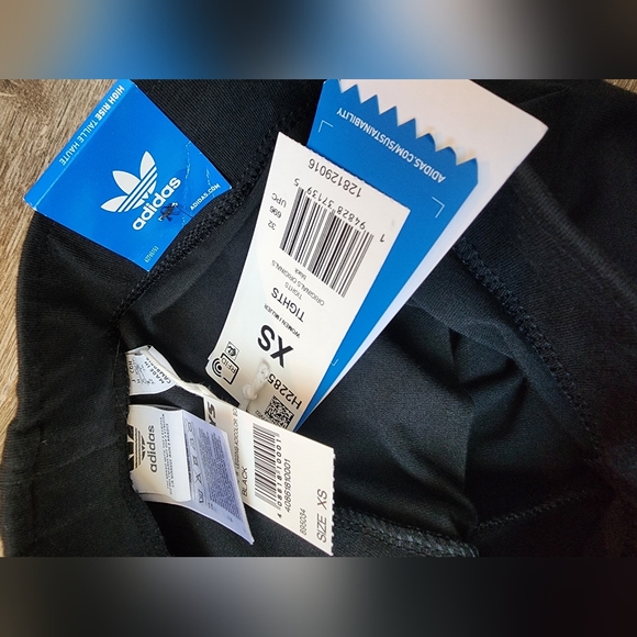 NWT! Adidas Originals Shattered Trefoil Women's Black Tights leggings XS - Picture 3 of 6